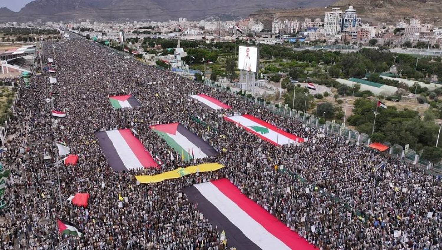وكيل الخارجية اليمنية لـ"الخنادق": اليمن يدير "هدوءاً مرعباً" بانتظار ساعة الصفر لكسر الغطرسة الأمريكية