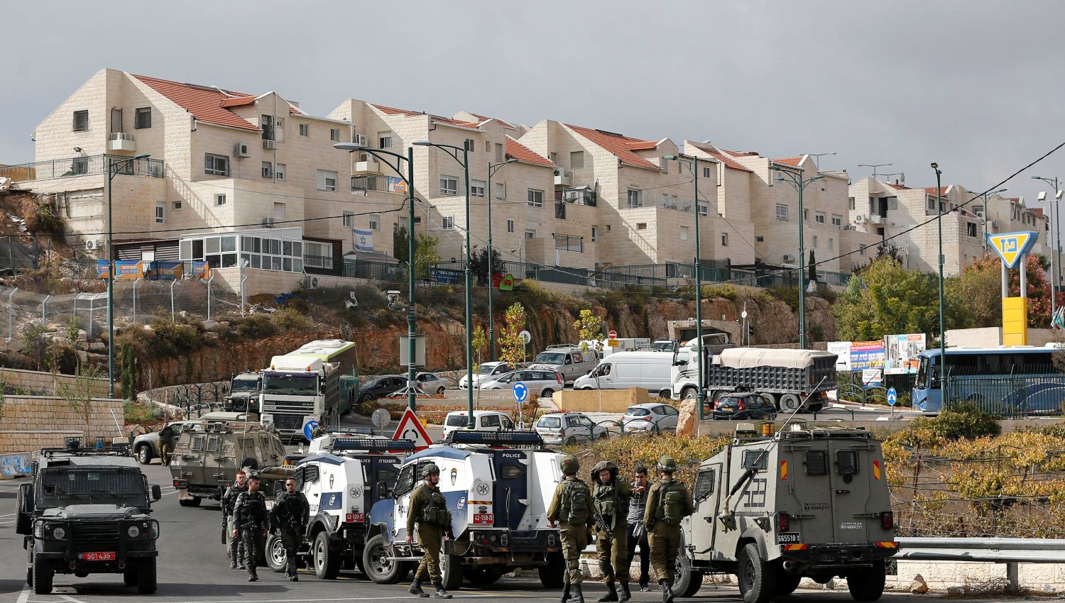معاريف: حالات العنف في إسرائيل تجعل الحياة فيها غير آمنة