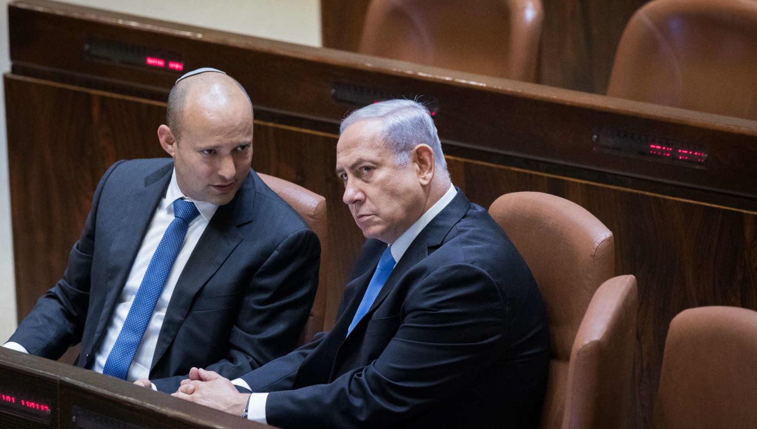يديعوت أحرنوت: حكومة لابيد ليست أول حكومة اسرائيلية تقدّم تنازلات