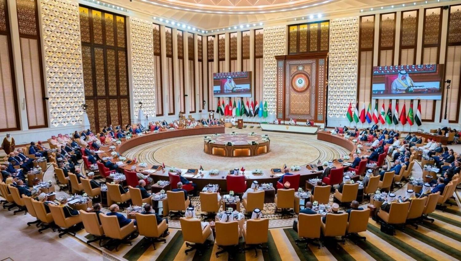 لماذا العرب دون مستوى القضية الفلسطينية؟