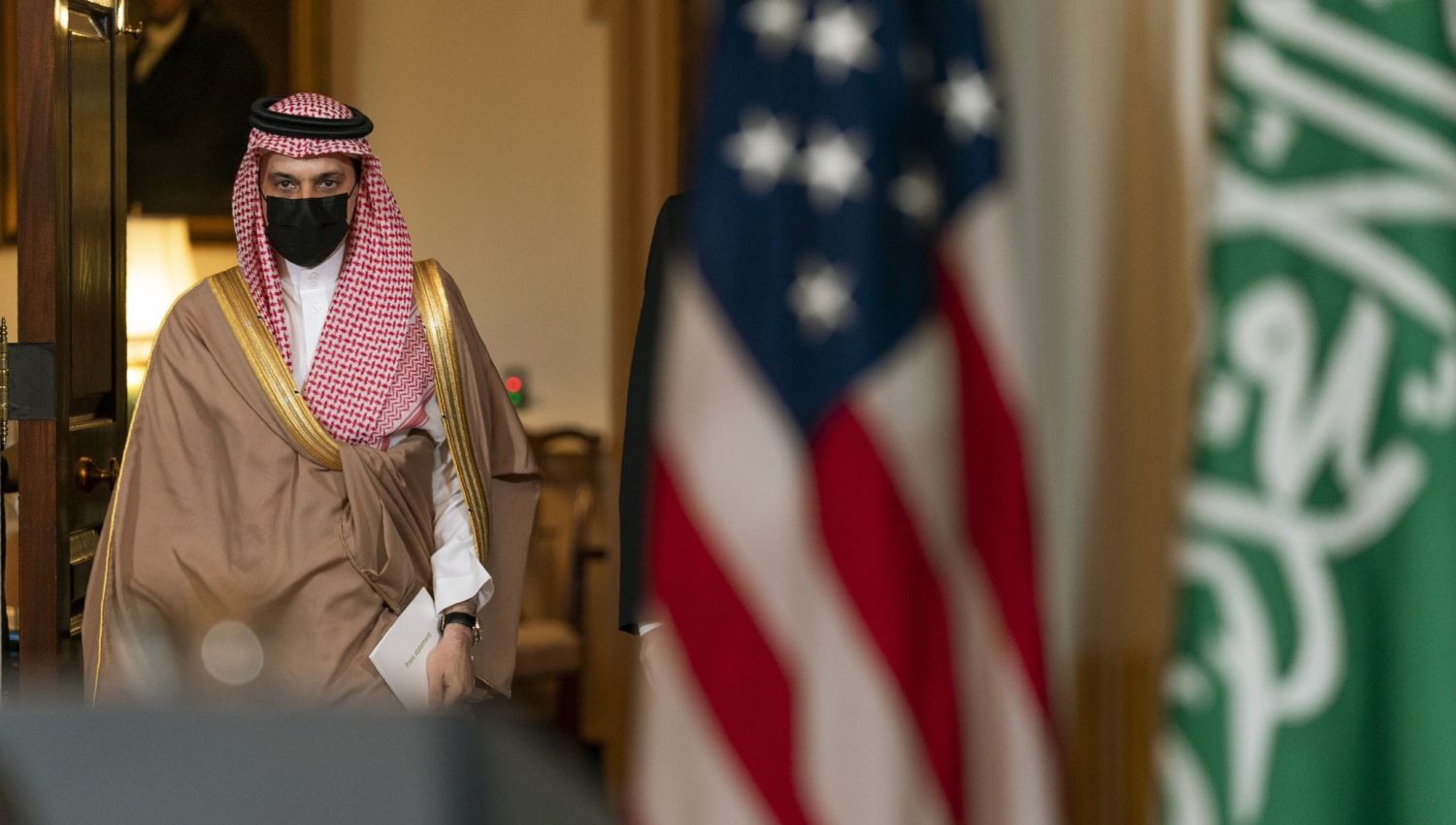 هل تتبع دول الخليج نهج قطر نتيجة احباطها من واشنطن؟