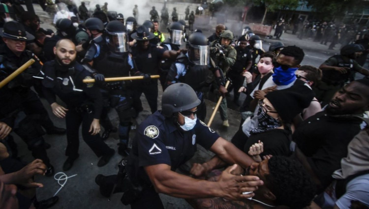  قوانين لتقييد التظاهرات في واشنطن: عقوبات جزائية على غرار 11 أيلول! 