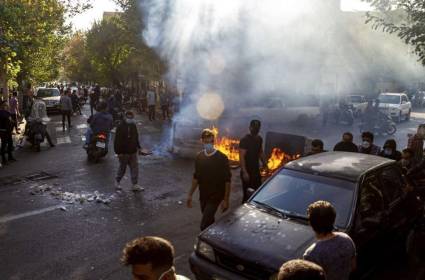 ماذا وراء تعليق عقوبة 80% من مثيري الشغب في ايران؟ 