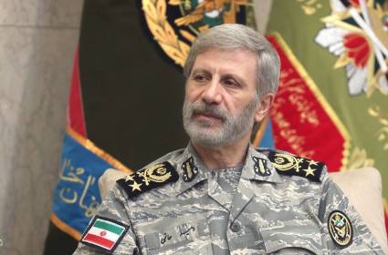 اللواء أمير حاتمي: مسار عسكري من الميدان إلى القيادة