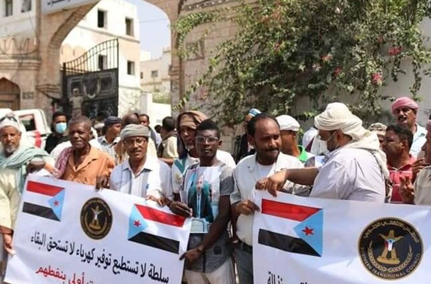صراع الانتقالي والرئاسي يتفاقم: حضرموت تدفع ثمن الحرب بالوكالة! 